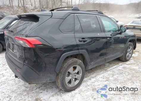 2022 Toyota Rav4 Hybrid Le z USA, uszkodzony, nr VIN 4T3LWRFV8NU062039